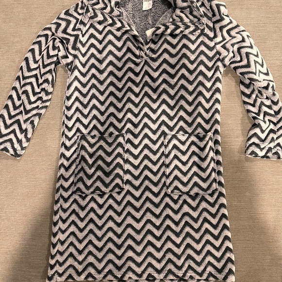 Plush Print Nightgown - Picture 3 of 4